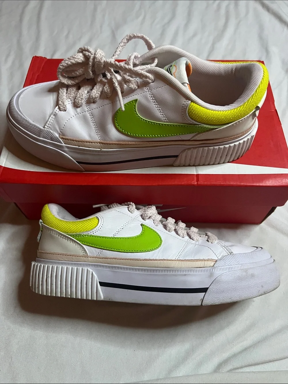 Nike Court Legacy Lift Sneakers